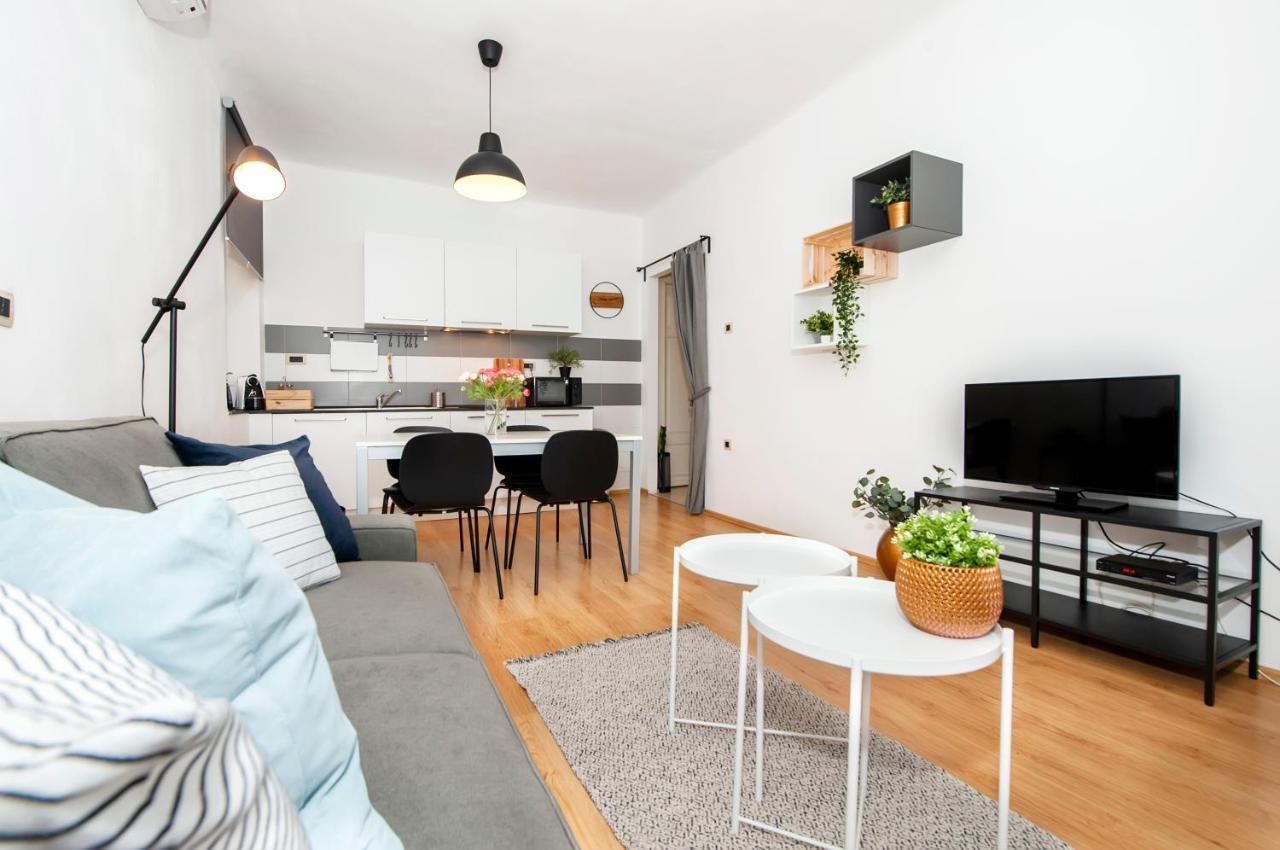 Apartment Mimi Ровинь Экстерьер фото