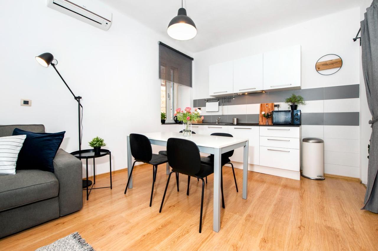 Apartment Mimi Ровинь Экстерьер фото